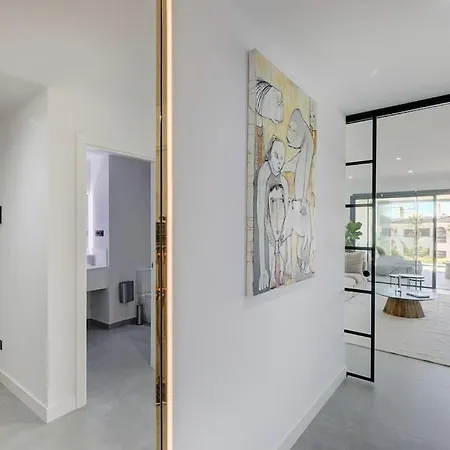 Ground Floor 2 Bedroom At Hills *