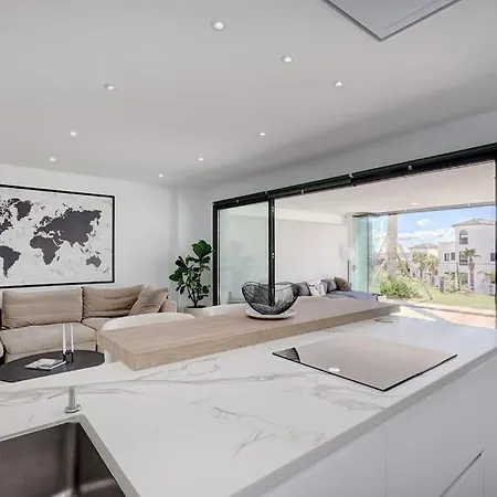 Апартаменти Ground Floor 2 Bedroom At Hills *