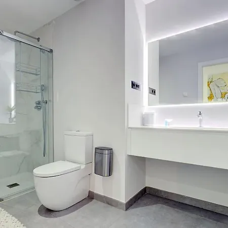 Ground Floor 2 Bedroom At Hills *