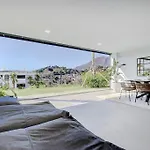 Ground Floor 2 Bedroom At Hills *